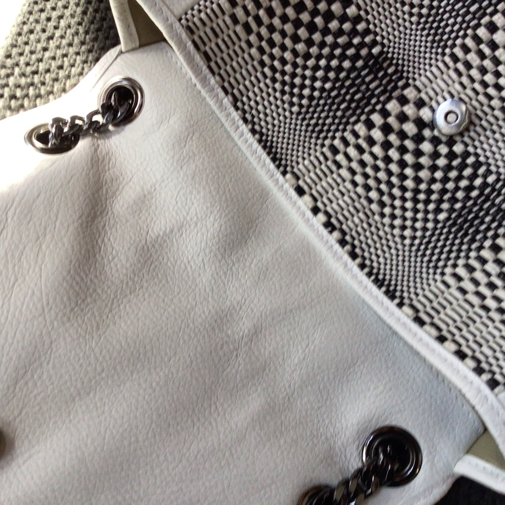 NWOTGS UNICA! FIRENZE ITALY WOVEN LEATHER BICOLOR CROSSBODY CHAIN STRAP BAG - Picture 12 of 12